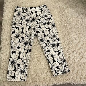 New York & Company Floral Print Cropped Pants